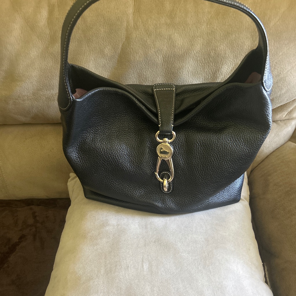 Black Leather Dooney & Bourke Hobo W/ Kiss Lock Wallet